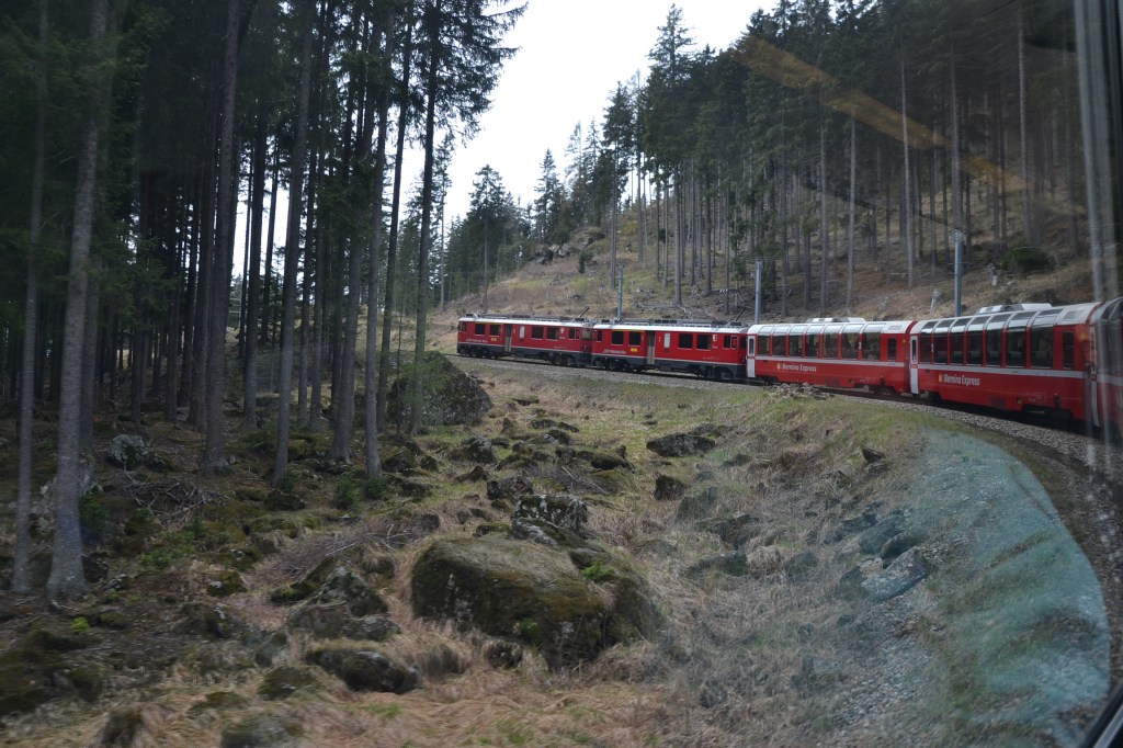 Trenino Rosso del Bernina, Bernina Express