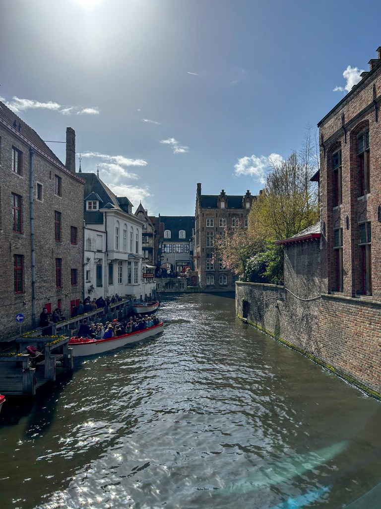 Crociera sui canali di Brugge