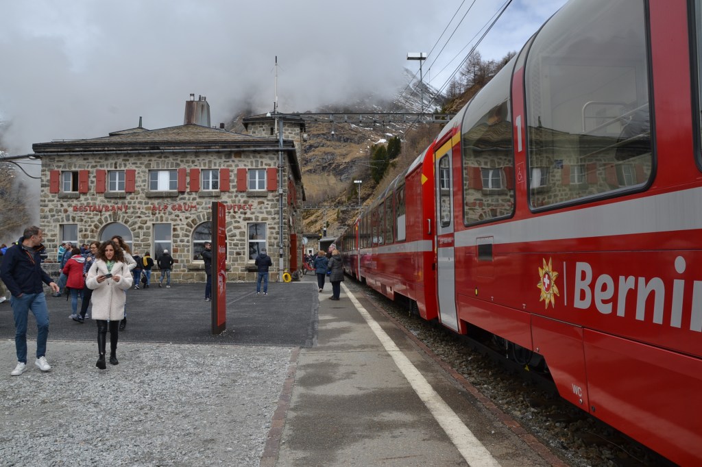 Ospizio Bernina, Trenino Rosso del Bernina